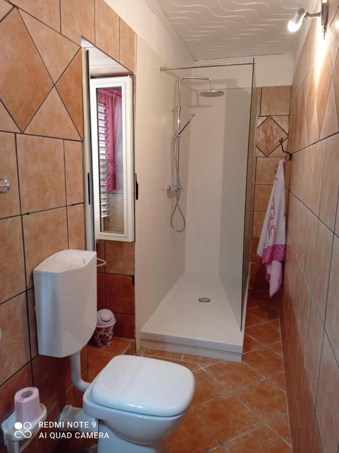 Casa Soraya, Dimora Tipica A 2 Passi Dal Duomo. Apartment เชฟาลู ภายนอก รูปภาพ